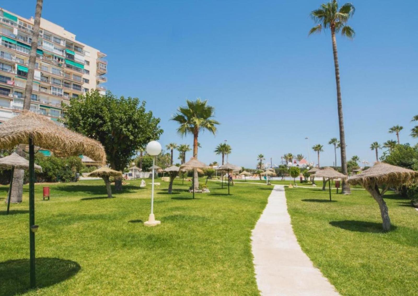 Apartament Estudio Recien Reformado En Primera Linea De Playa Benalmádena Zewnętrze zdjęcie
